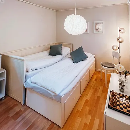 Bright And Cozy Studio - Newly Renovated Bathroom And Free Parking Hoiset Exterior photo